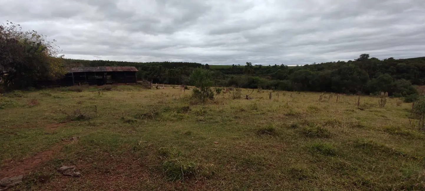 Foto 3 de Sítio / Rancho com 2 quartos à venda, 10m2 em Salto De Pirapora - SP