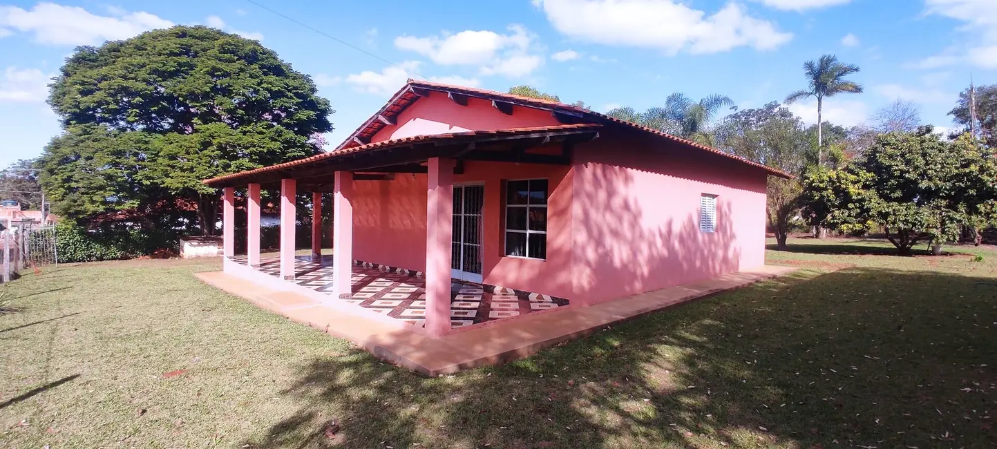 Foto 2 de Chácara com 3 quartos à venda, 2000m2 em Aracoiaba Da Serra - SP