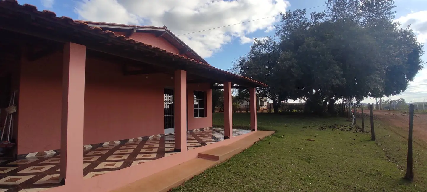 Foto 1 de Chácara com 3 quartos à venda, 2000m2 em Aracoiaba Da Serra - SP