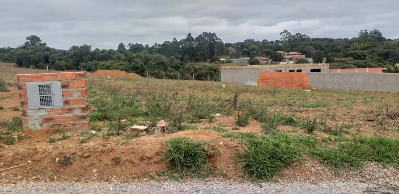 Foto 3 de Terreno / Lote à venda, 1000m2 em Aracoiaba Da Serra - SP