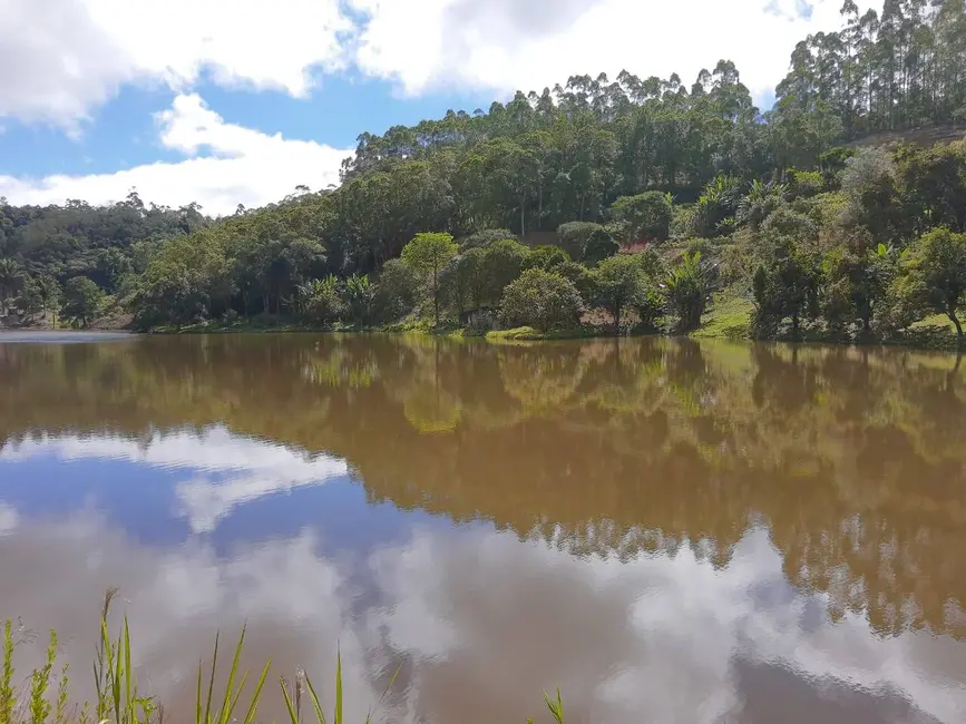Foto 2 de Chácara à venda em Tapirai - SP