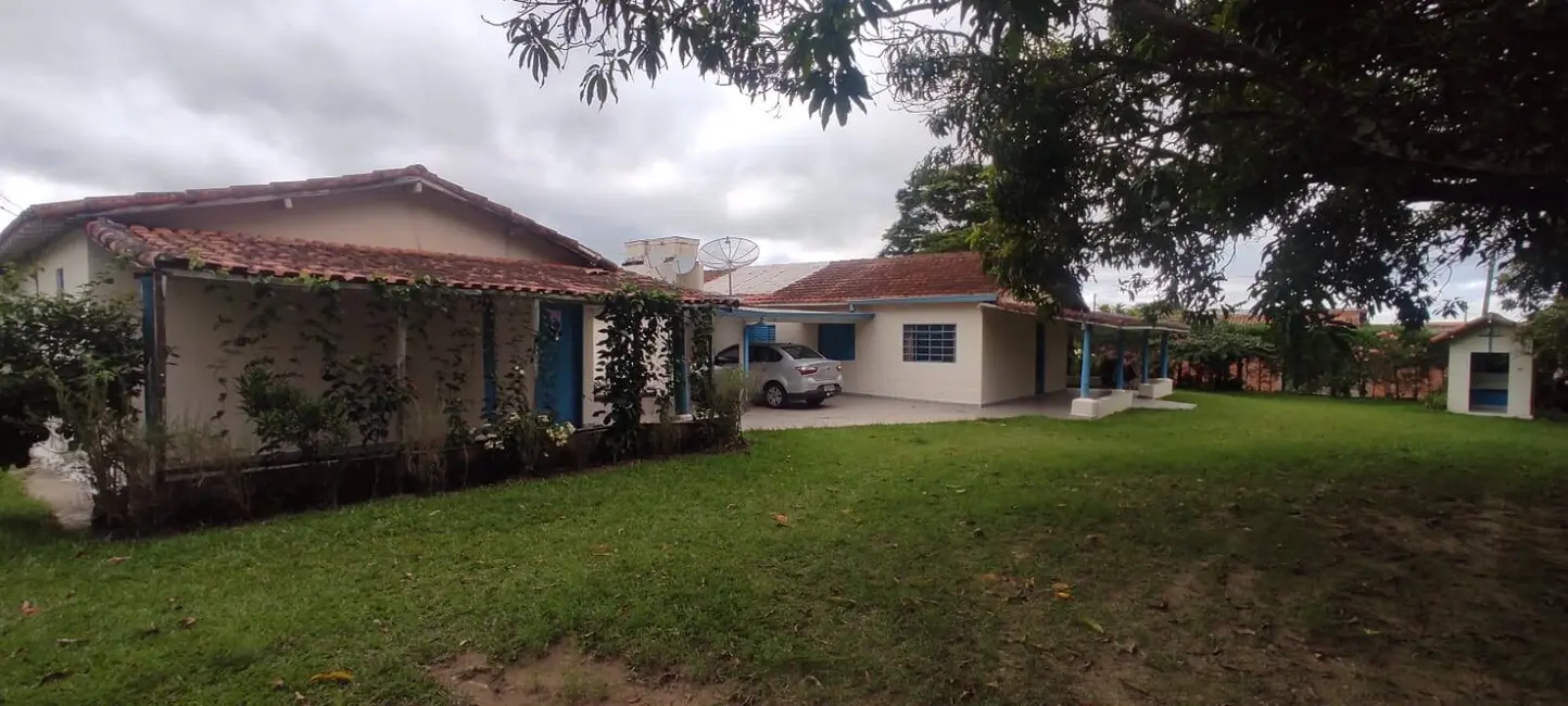 Foto 2 de Chácara com 3 quartos à venda, 3260m2 em Centro, Sarapui - SP