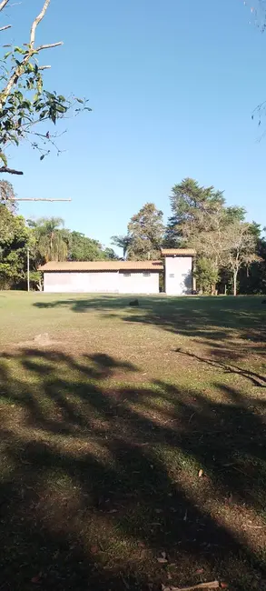 Chácara com 3 quartos à venda, 11000m2 em Centro, Itapetininga - SP - imagem 8 Foto 8 de Chácara com 3 quartos à venda, 11000m2 em Centro, Itapetininga - SP