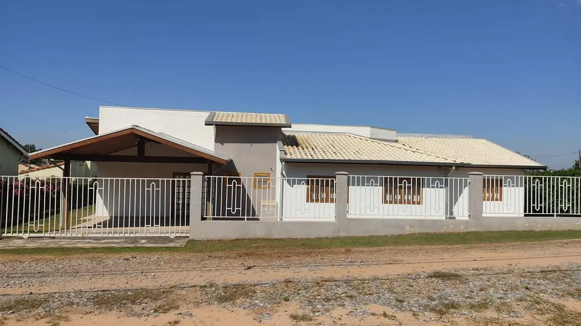 Foto 1 de Chácara com 4 quartos à venda, 1000m2 em Sarapui - SP