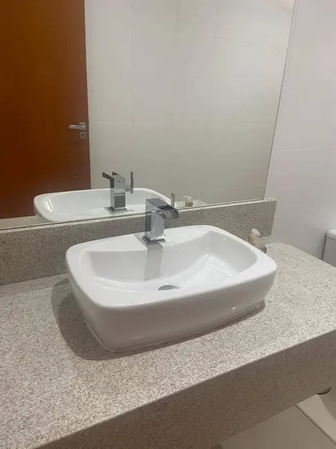 Chácara com 4 quartos à venda, 1000m2 em Sarapui - SP - imagem 9 Foto 9 de Chácara com 4 quartos à venda, 1000m2 em Sarapui - SP