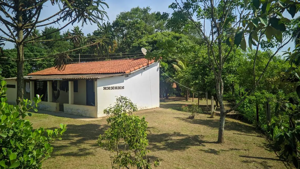 Chácara com 2 quartos à venda, 1400m2 em Centro, Capela Do Alto - SP - imagem 2 Foto 2 de Chácara com 2 quartos à venda, 1400m2 em Centro, Capela Do Alto - SP