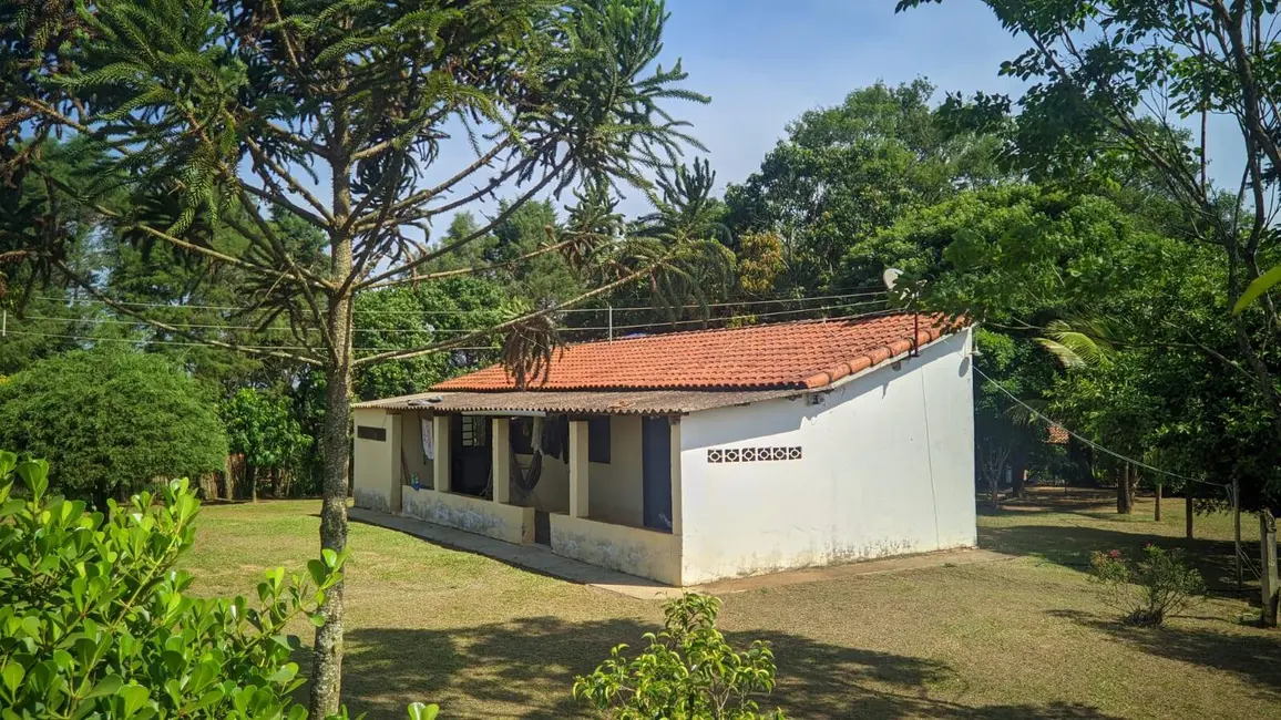 Chácara com 2 quartos à venda, 1400m2 em Centro, Capela Do Alto - SP - imagem 5 Foto 5 de Chácara com 2 quartos à venda, 1400m2 em Centro, Capela Do Alto - SP
