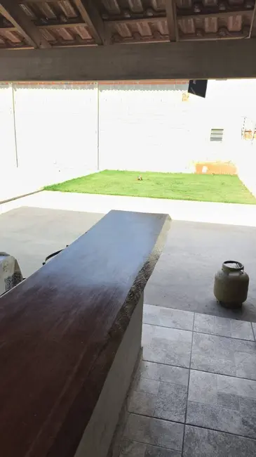 Casa com 3 quartos à venda, 850m2 em Centro, Capela Do Alto - SP - imagem 3 Foto 3 de Casa com 3 quartos à venda, 850m2 em Centro, Capela Do Alto - SP