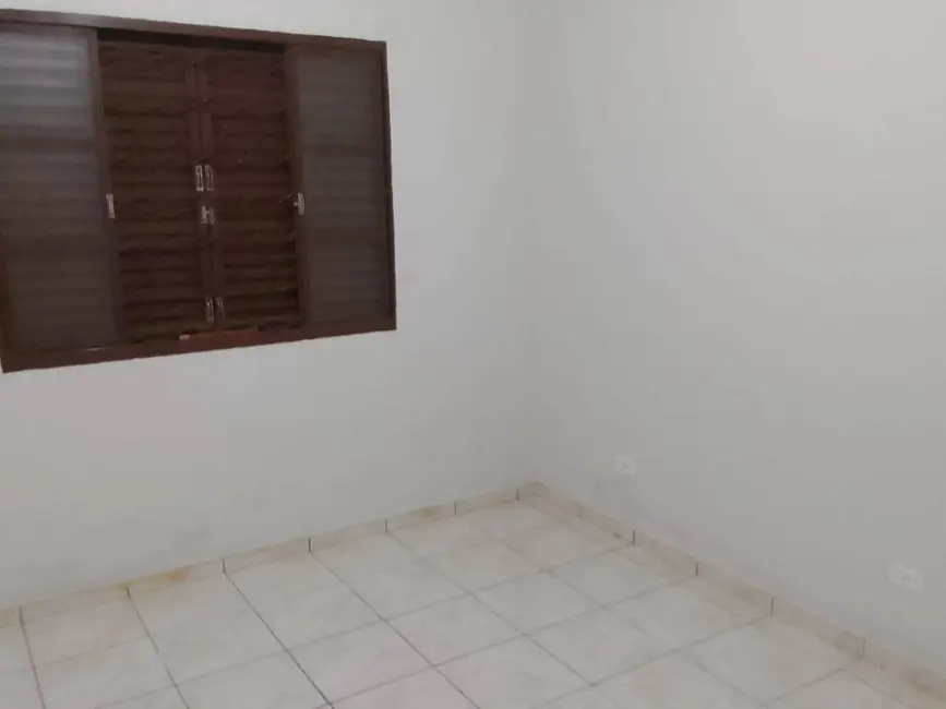 Casa com 3 quartos à venda, 850m2 em Centro, Capela Do Alto - SP - imagem 4 Foto 4 de Casa com 3 quartos à venda, 850m2 em Centro, Capela Do Alto - SP