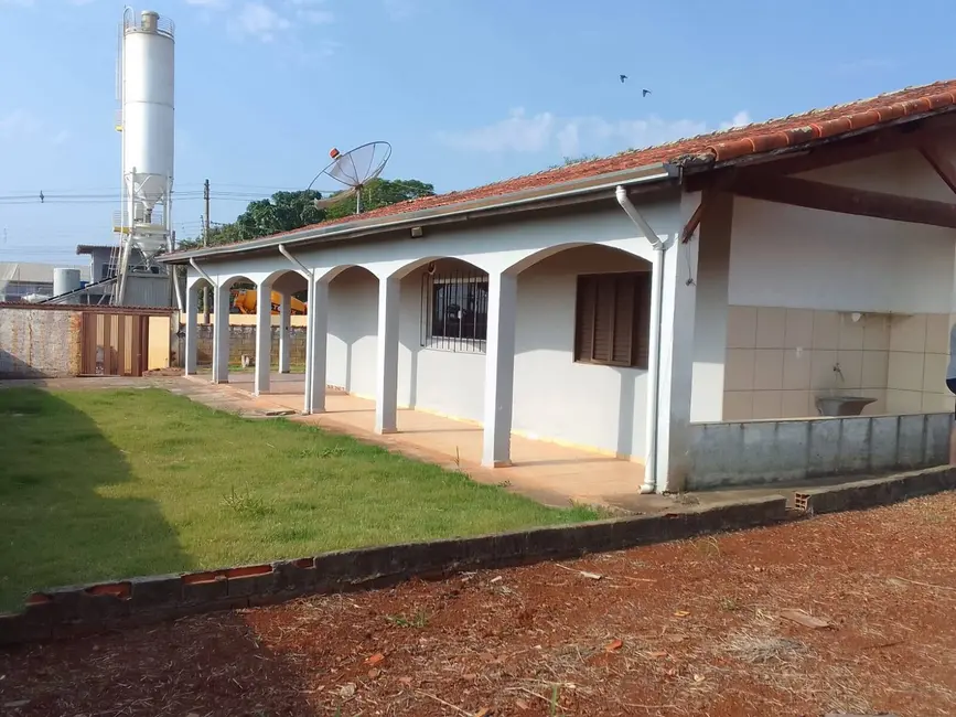 Foto 1 de Casa com 3 quartos à venda, 850m2 em Centro, Capela Do Alto - SP