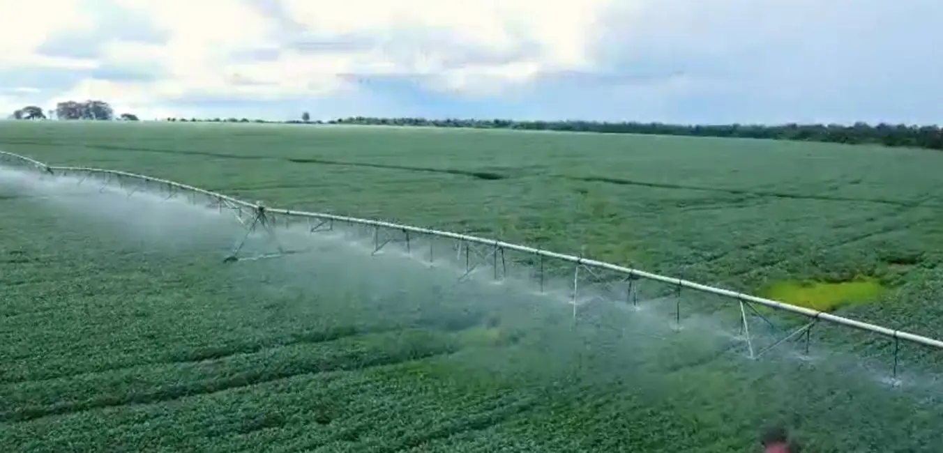 Foto 1 de Fazenda / Haras à venda, 650m2 em Centro, Nantes - SP