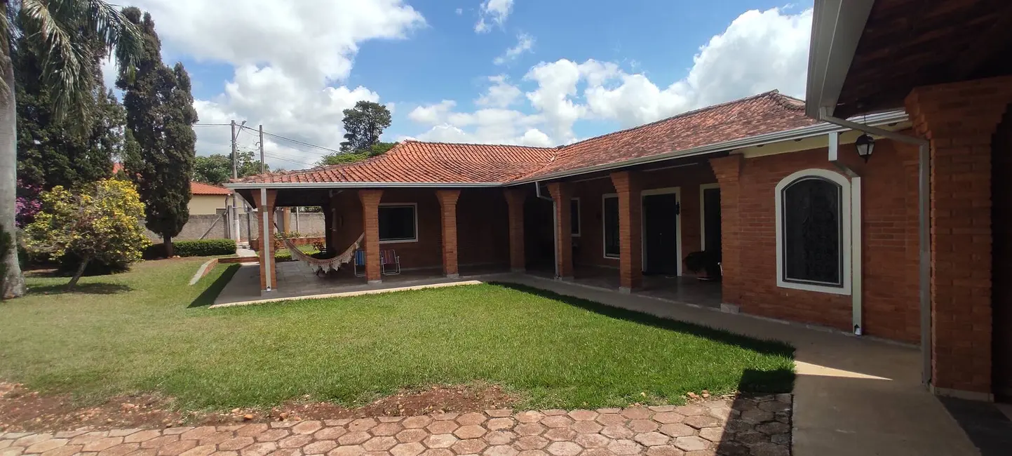 Chácara com 5 quartos à venda, 3800m2 em Alambari - SP - imagem 2 Foto 2 de Chácara com 5 quartos à venda, 3800m2 em Alambari - SP