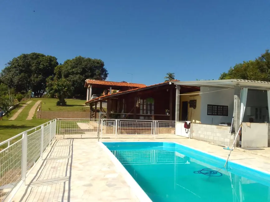 Foto 8 de Chácara com 2 quartos à venda, 2200m2 em Centro, Capela Do Alto - SP