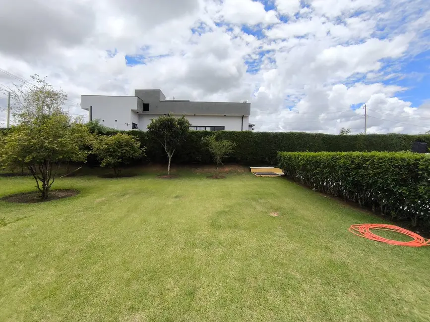 Chácara com 3 quartos à venda, 1000m2 em Alambari - SP - imagem 9 Foto 9 de Chácara com 3 quartos à venda, 1000m2 em Alambari - SP