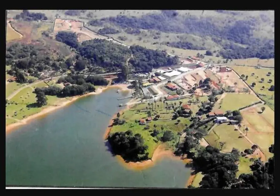 Foto 1 de Terreno / Lote à venda, 360m2 em Votorantim - SP