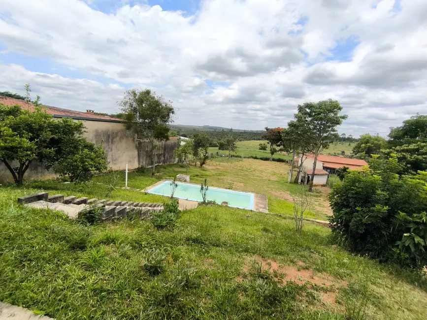 Chácara com 3 quartos à venda, 2500m2 em Alambari - SP - imagem 5 Foto 5 de Chácara com 3 quartos à venda, 2500m2 em Alambari - SP