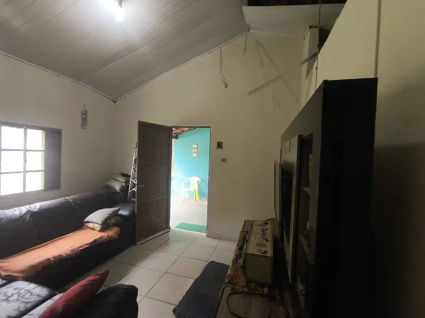 Chácara com 3 quartos à venda, 1000m2 em Itapetininga - SP - imagem 8 Foto 8 de Chácara com 3 quartos à venda, 1000m2 em Itapetininga - SP