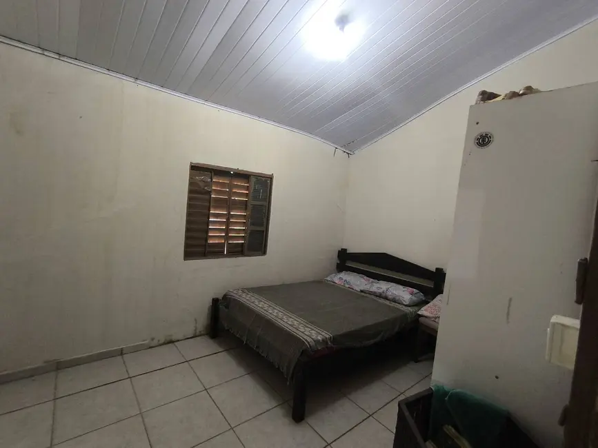 Chácara com 3 quartos à venda, 1000m2 em Itapetininga - SP - imagem 7 Foto 7 de Chácara com 3 quartos à venda, 1000m2 em Itapetininga - SP