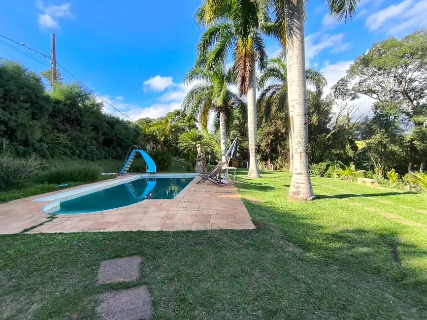 Chácara com 3 quartos à venda, 345m2 em Aracoiaba Da Serra - SP - imagem 9 Foto 9 de Chácara com 3 quartos à venda, 345m2 em Aracoiaba Da Serra - SP