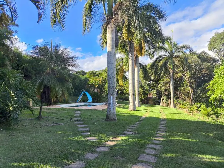 Chácara com 3 quartos à venda, 345m2 em Aracoiaba Da Serra - SP - imagem 6 Foto 6 de Chácara com 3 quartos à venda, 345m2 em Aracoiaba Da Serra - SP