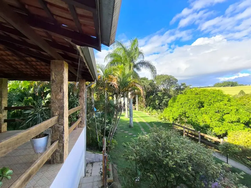Chácara com 3 quartos à venda, 345m2 em Aracoiaba Da Serra - SP - imagem 2 Foto 2 de Chácara com 3 quartos à venda, 345m2 em Aracoiaba Da Serra - SP