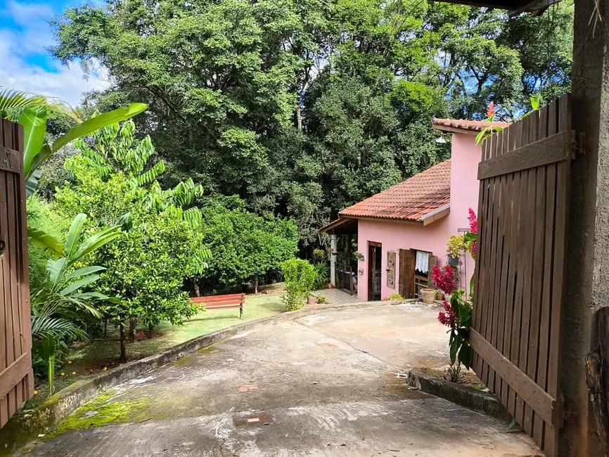Foto 3 de Chácara com 3 quartos à venda, 800m2 em Aracoiaba Da Serra - SP