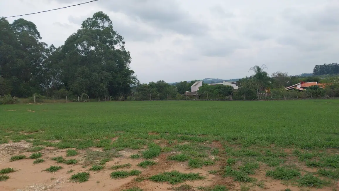 Terreno / Lote à venda, 1620m2 em Alambari - SP - imagem 2 Foto 2 de Terreno / Lote à venda, 1620m2 em Alambari - SP