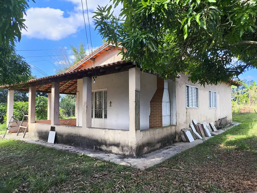 Foto 1 de Chácara com 2 quartos à venda, 84700m2 em Angatuba - SP