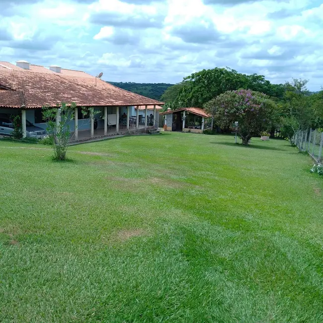 Chácara com 3 quartos à venda, 5000m2 em Alambari - SP - imagem 1 Foto 1 de Chácara com 3 quartos à venda, 5000m2 em Alambari - SP