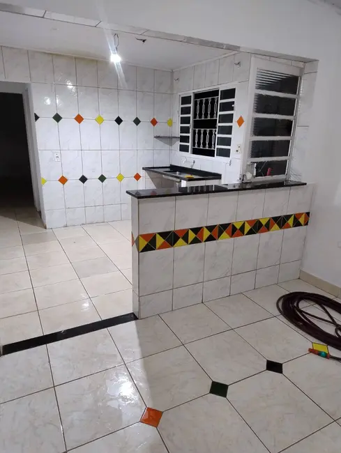 Foto 2 de Casa com 1 quarto à venda, 75m2 em Centro, Capela Do Alto - SP
