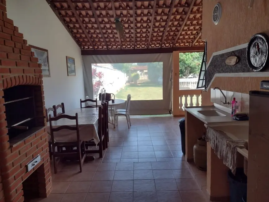 Foto 3 de Chácara com 2 quartos à venda, 250m2 em Aracoiaba Da Serra - SP