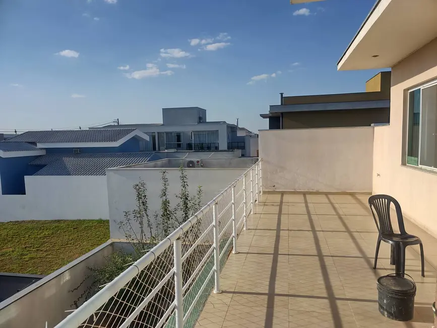 Foto 1 de Casa com 3 quartos à venda, 320m2 em Iporanga, Sorocaba - SP