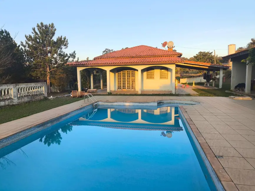 Foto 1 de Chácara com 5 quartos à venda, 650m2 em Aracoiaba Da Serra - SP