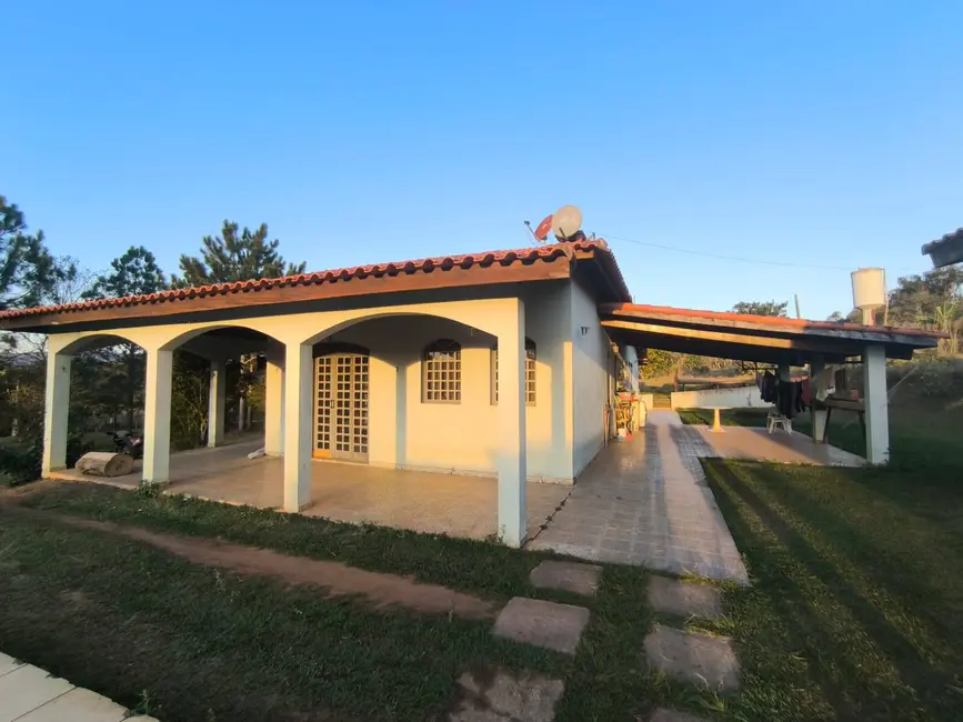 Foto 3 de Chácara com 5 quartos à venda, 650m2 em Aracoiaba Da Serra - SP