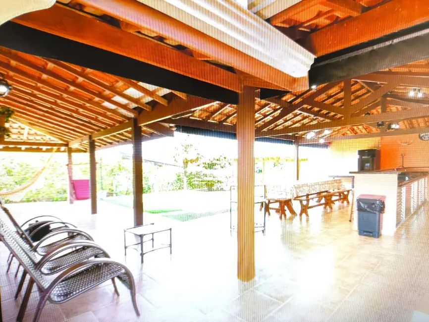 Chácara com 4 quartos à venda, 800m2 em Alambari - SP - imagem 2 Foto 2 de Chácara com 4 quartos à venda, 800m2 em Alambari - SP