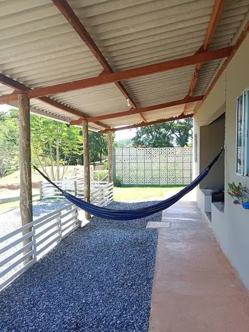 Chácara com 3 quartos à venda, 800m2 em Alambari - SP - imagem 4 Foto 4 de Chácara com 3 quartos à venda, 800m2 em Alambari - SP