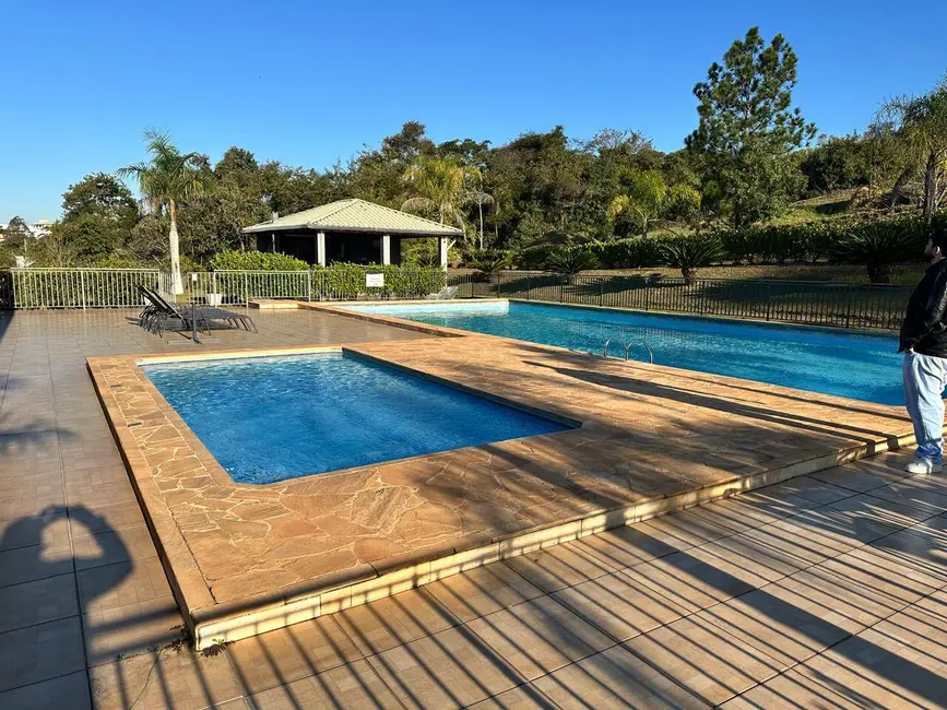 Foto 1 de Terreno / Lote à venda, 800m2 em Aracoiaba Da Serra - SP