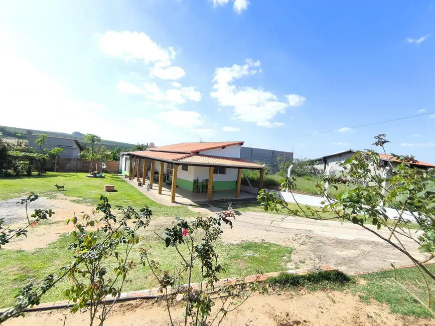 Foto 2 de Casa com 2 quartos à venda, 850m2 em Capela Do Alto - SP