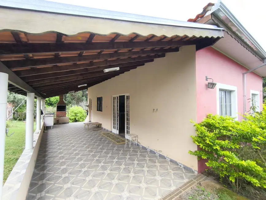 Foto 1 de Casa com 2 quartos à venda, 550m2 em Centro, Alambari - SP