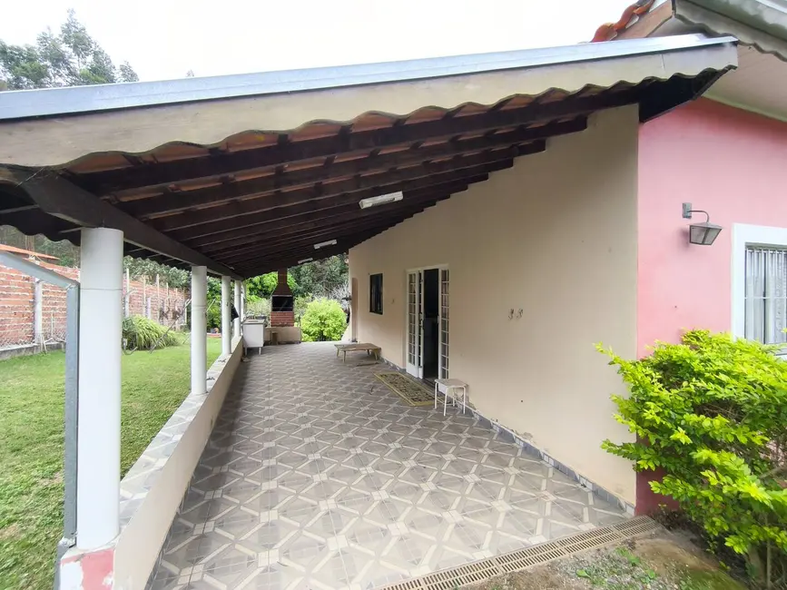 Foto 3 de Casa com 2 quartos à venda, 550m2 em Centro, Alambari - SP