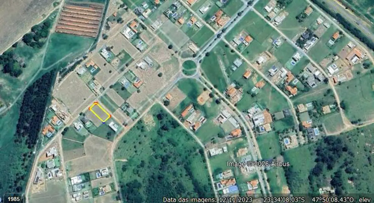 Foto 1 de Terreno / Lote à venda, 1032m2 em Alambari - SP