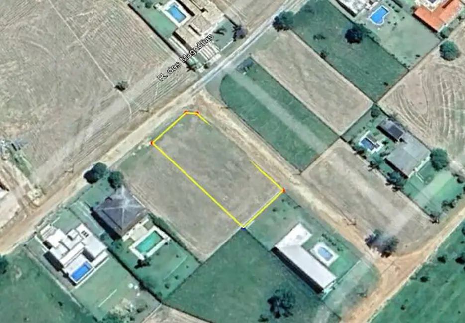 Foto 2 de Terreno / Lote à venda, 1032m2 em Alambari - SP