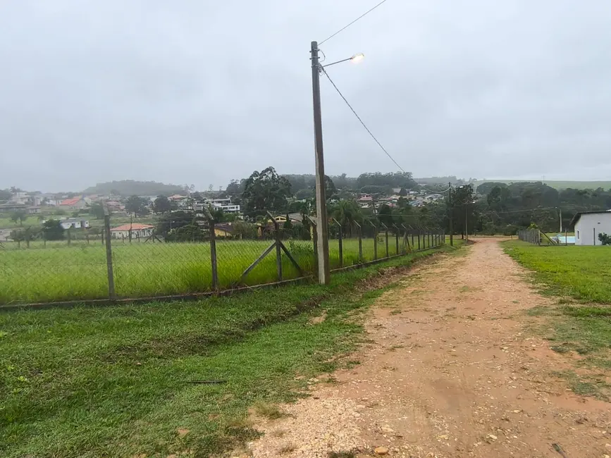 Foto 3 de Terreno / Lote à venda, 1032m2 em Alambari - SP