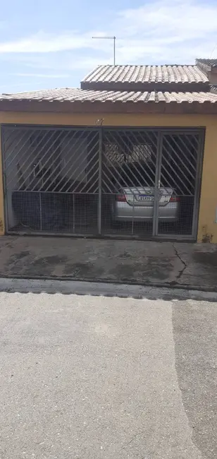 Foto 1 de Casa com 4 quartos à venda, 125m2 em Salto De Pirapora - SP