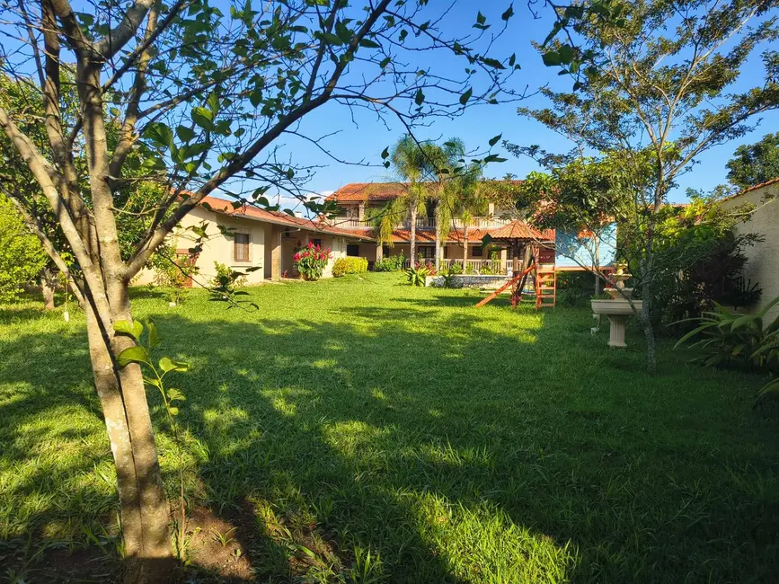 Chácara com 4 quartos à venda, 1000m2 em Aracoiaba Da Serra - SP - imagem 9 Foto 9 de Chácara com 4 quartos à venda, 1000m2 em Aracoiaba Da Serra - SP