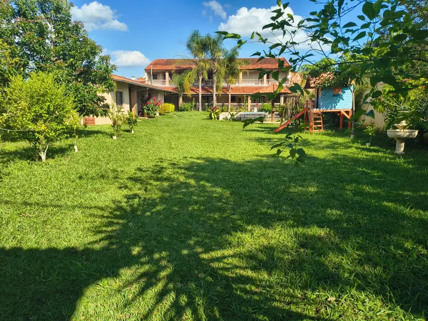 Chácara com 4 quartos à venda, 1000m2 em Aracoiaba Da Serra - SP - imagem 7 Foto 7 de Chácara com 4 quartos à venda, 1000m2 em Aracoiaba Da Serra - SP
