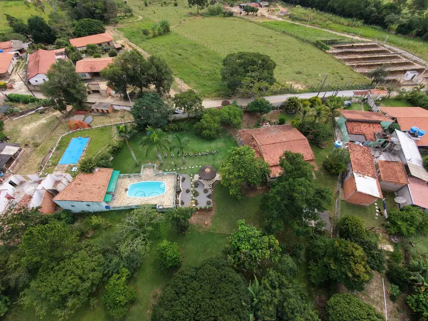 Foto 2 de Chácara com 3 quartos à venda, 5500m2 em Aracoiaba Da Serra - SP