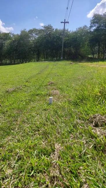 Foto 5 de Terreno / Lote à venda, 1000m2 em Alambari - SP