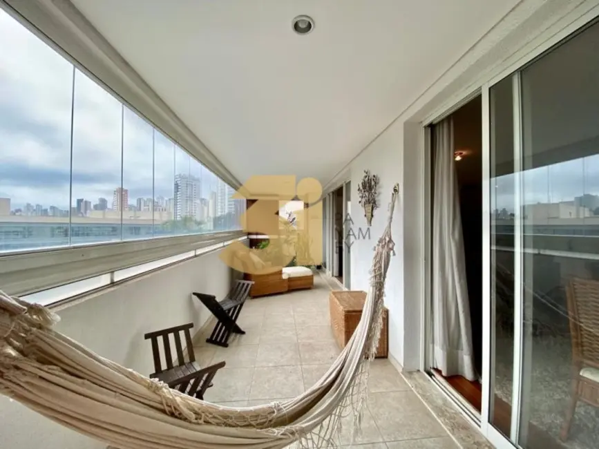 Foto 8 de Apartamento com 4 quartos à venda, 261m2 em São Paulo - SP