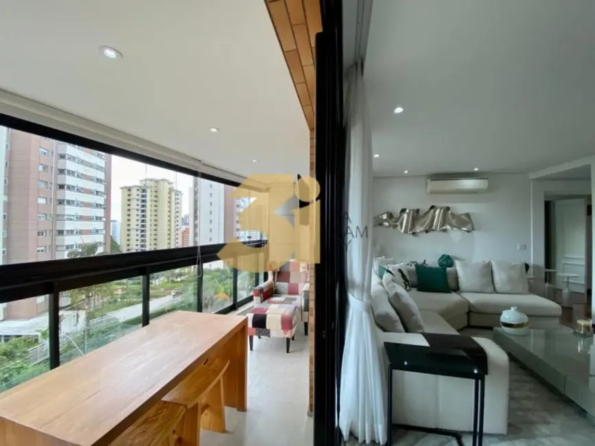 Foto 8 de Apartamento com 4 quartos à venda, 195m2 em São Paulo - SP